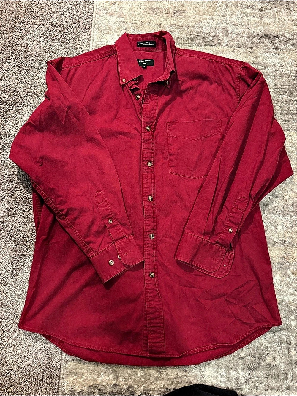 Dockers Tour Cotton Button Down Shirt in Red Size Medium